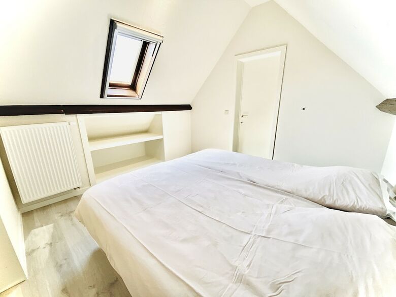 Spacious Holiday Home In Middelkerke Near Belgian Coast