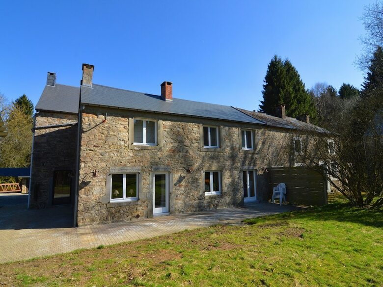 Modern Holiday Home In Viroinval With Forest Near