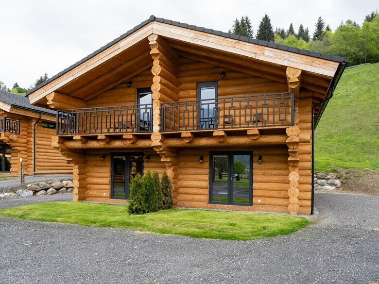 Lovely Chalet With Lush Green View In Carinthia
