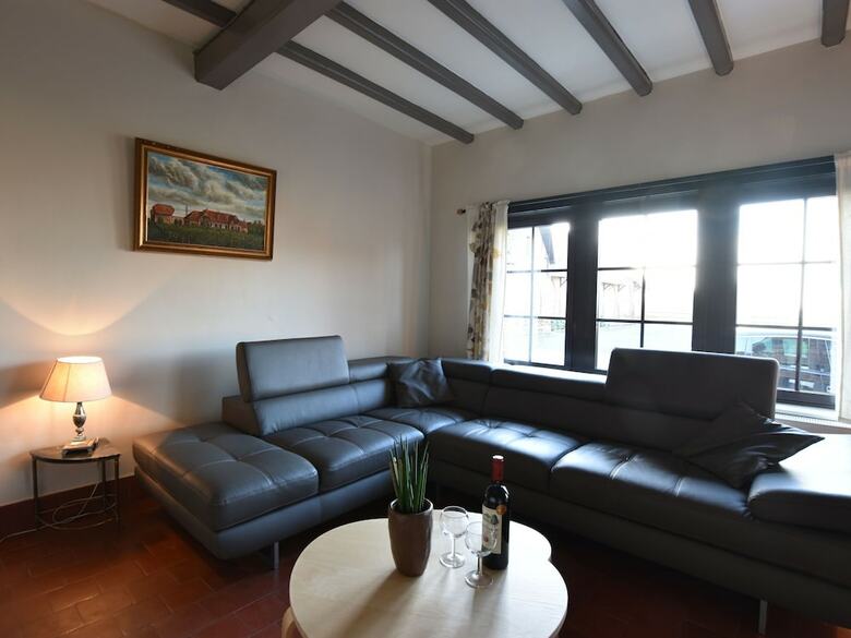 Apartamentos Cozy Farmhouse In Comines-warneton With Hill View