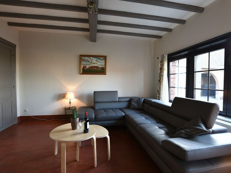 Apartamentos Cozy Farmhouse In Comines-warneton With Hill View