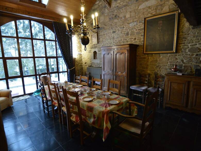 Charming Holiday Home In Halleux With Garden