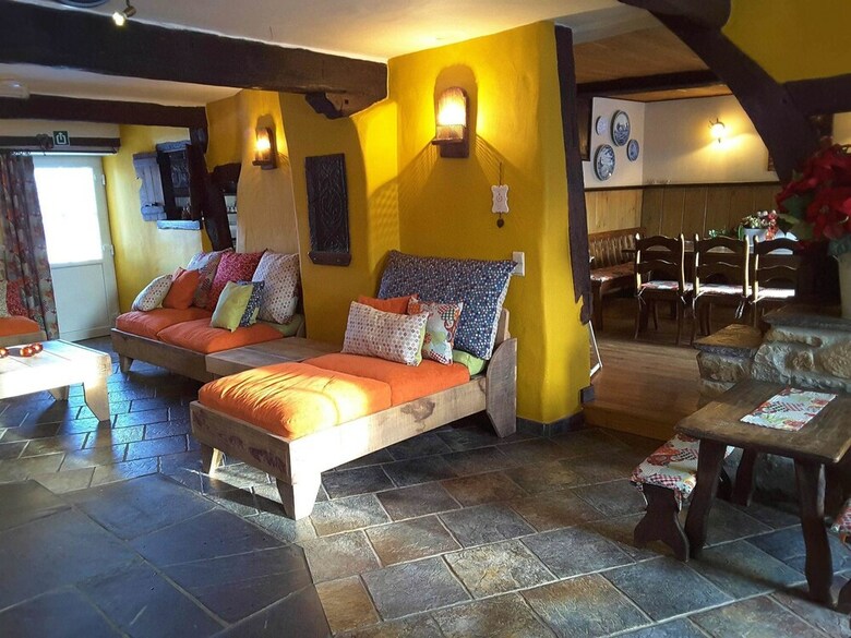 Rustically Decorated Farm With Many Facilities