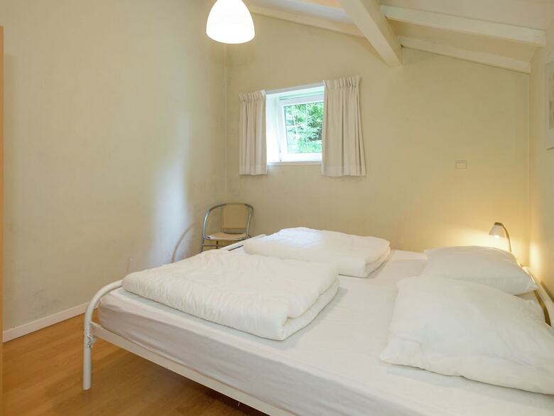 Great Spacious Holiday Home In A Tranquil Holiday Park