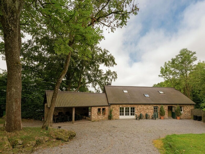 Glorious Holiday Home In W�ris With Jacuzzi