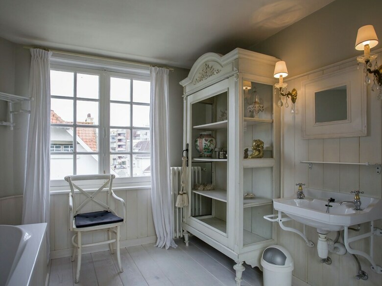 Beautiful Villa 200 Metres From The Sea