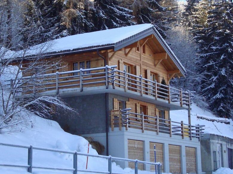 Peaceful Chalet In La Tzoumaz With Mountain View