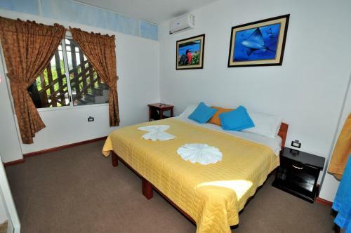Hostal The Blue Booby House
