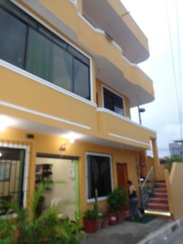 Hostal Casa Cascada Suites- Galapagos