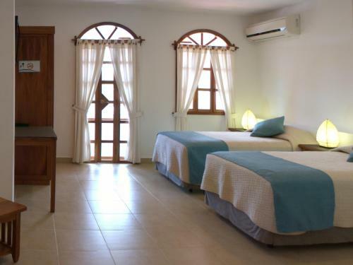 Galapagos Suites Bed & Breakfast