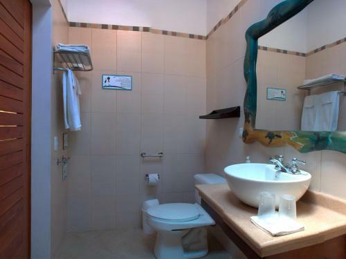 Galapagos Suites Bed & Breakfast
