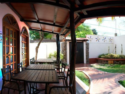 Galapagos Suites Bed & Breakfast