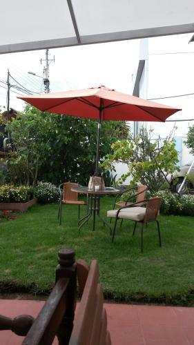 Hostal El Parque Tababela