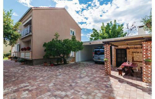 Holiday Home Sukosan Marijana Grdovica
