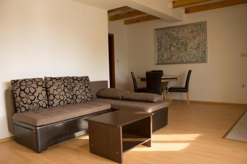 Apartments Gasparovic