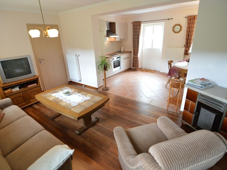 Peaceful Apartment In Pl�tscheid Eifel Near Forest