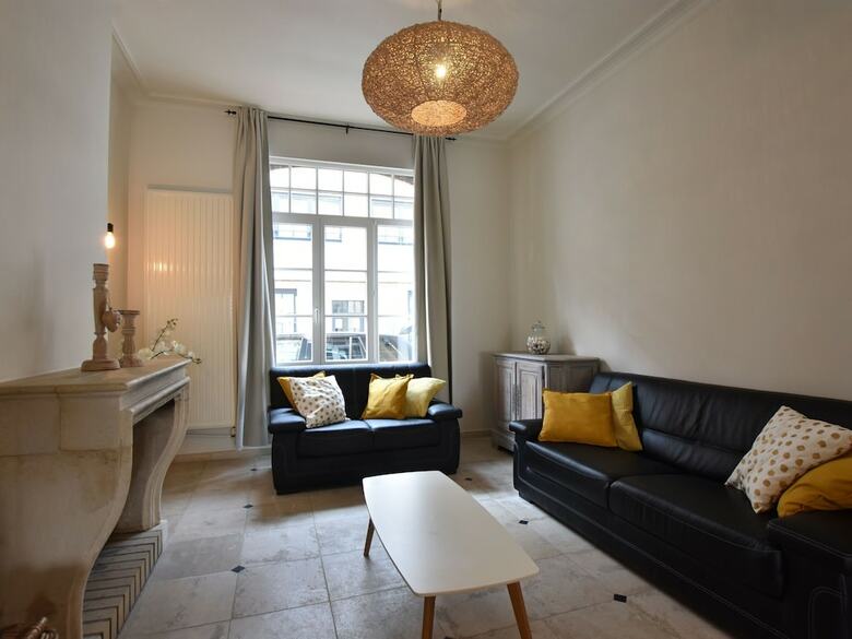 Apartamentos This Old Town House Has Been Completely Renovated