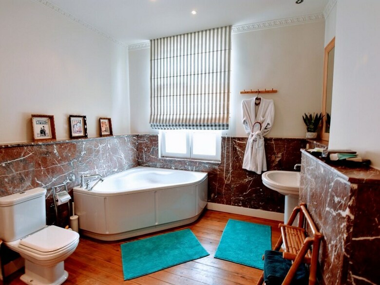 Apartamentos This Old Town House Has Been Completely Renovated