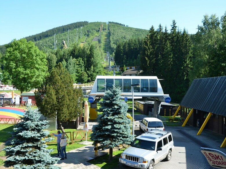 Authentic Log Cabin With Fireplace. Only 300m To The Ski Slope, Unobstructed View!