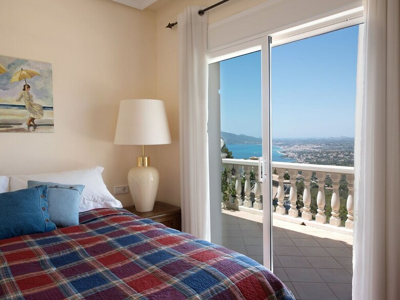 Villa With Exceptional Panoramic Views, Private Pool In Altea Hills