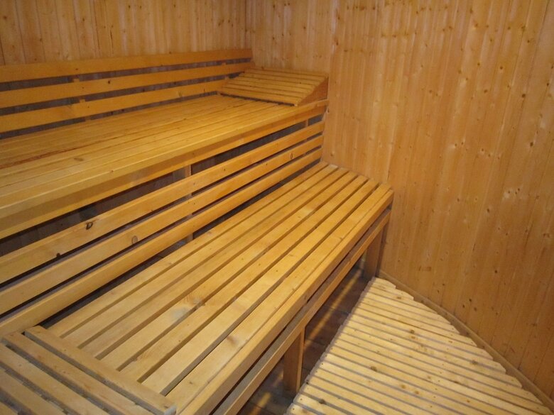 Cosy Holiday Home In Strotzb�sch With Sauna