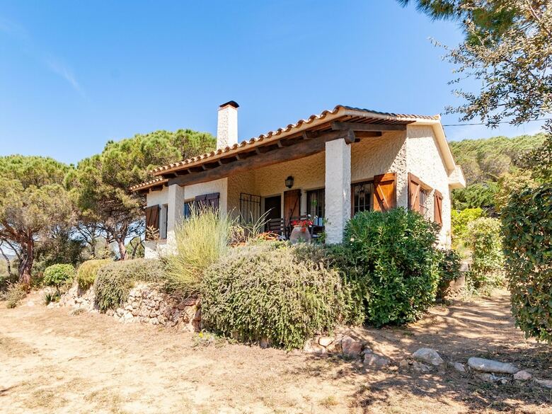 Cozy Mansion In Palafrugell Near Beach
