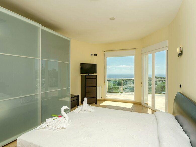 Great Villa In Moraira With Unique View, Infinity Pool And Outdoor Kitchen