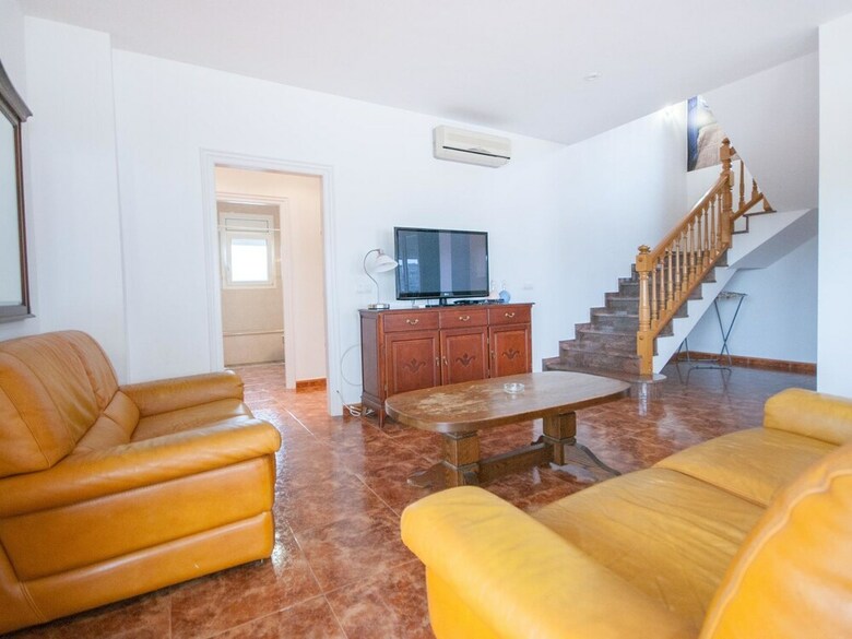 Spacious Holiday Home In L'escala With Swimming Pool