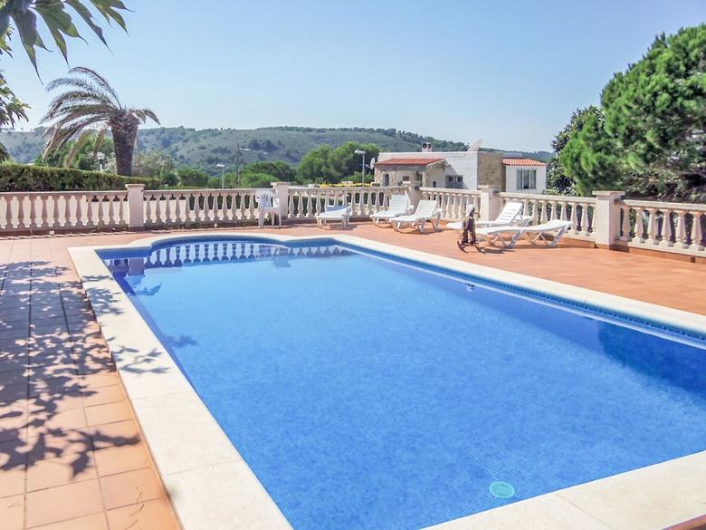 Spacious Holiday Home In L'escala With Swimming Pool