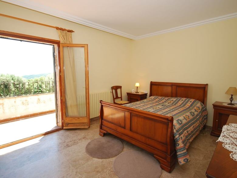 Spacious Villa In Romany� de La Selva With Swimming Pool