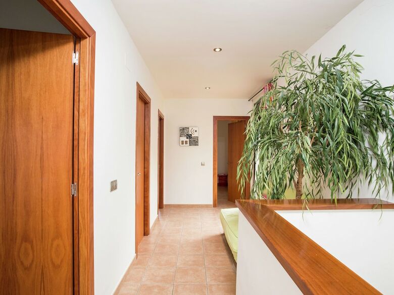 Cozy Holiday Home In Urbanitzaci� Bon Relax With Pool
