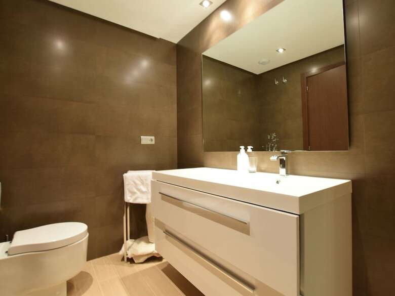 Luxury Apartment With Swimming Pool In Andalusia