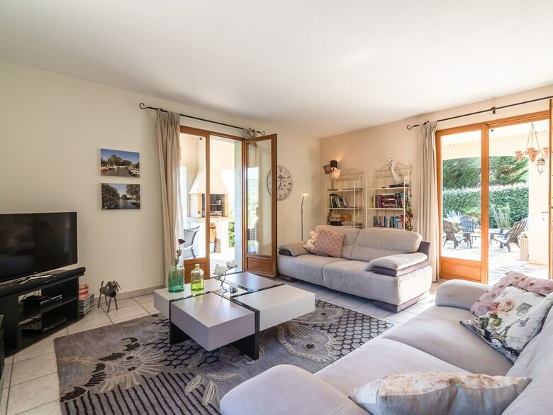 Luxuriant Villa In Beaufort With Swimming Pool