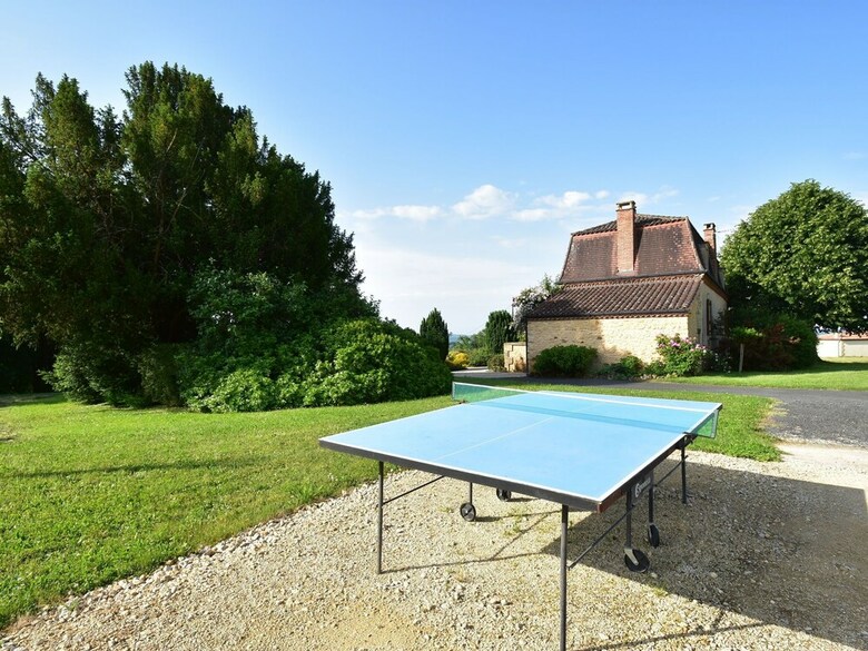 Cozy Holiday Home In Coux-et-bigaroque With A Private Pool