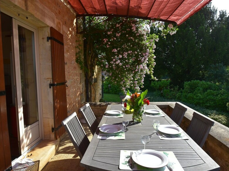 Cozy Holiday Home In Coux-et-bigaroque With A Private Pool