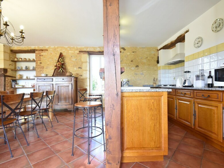 Cozy Holiday Home In Coux-et-bigaroque With A Private Pool