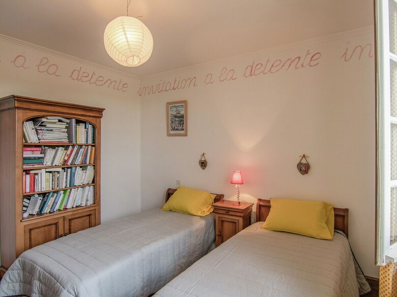 Cozy Villa In Saint-bonnet-la-rivi�re With Swimming Pool