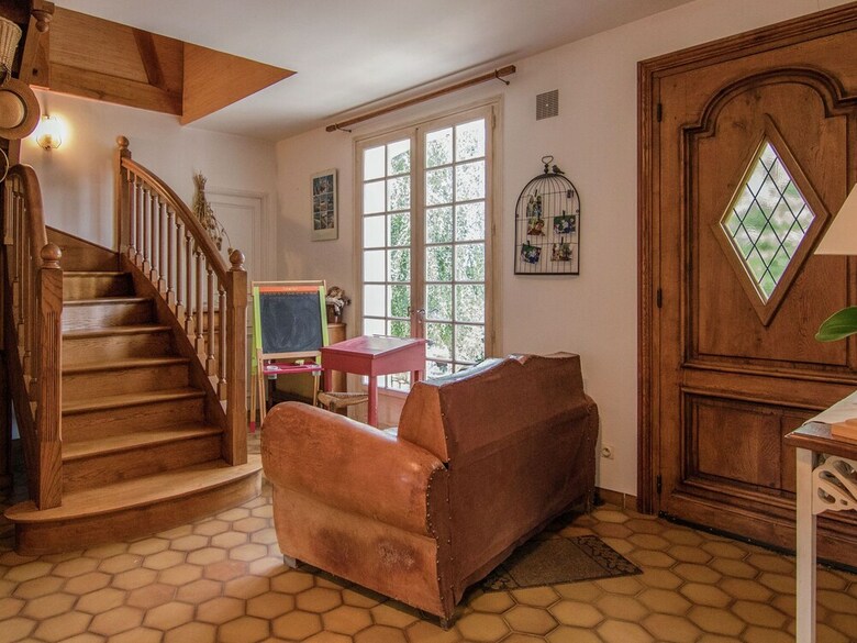 Cozy Villa In Saint-bonnet-la-rivi�re With Swimming Pool