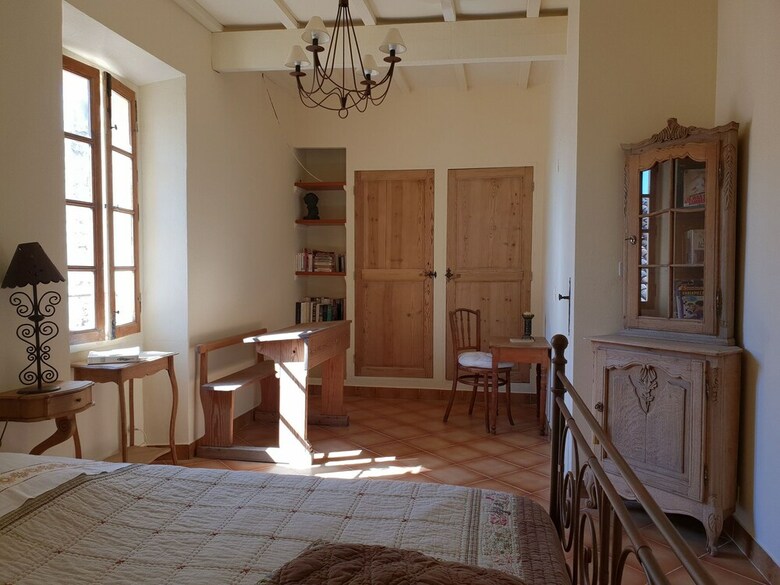 Quaint Holiday Home In Lorgues With Pool