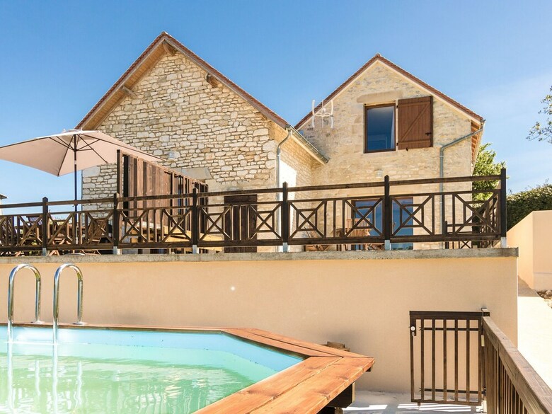 Luxurious Cottage In Mayrac With Private Pool