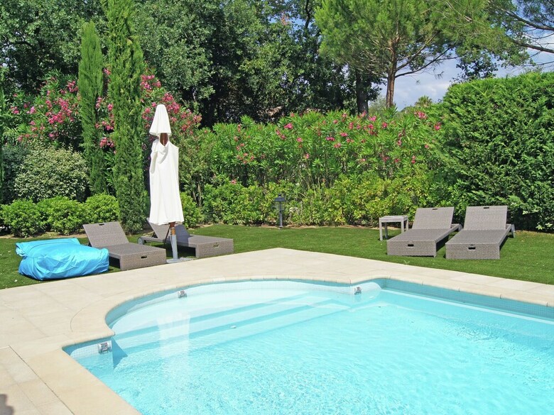 Plush Villa In Saint Tropez With Artistic Interiors & Pool