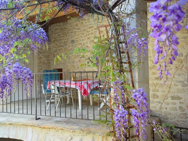 Charming Holiday Home In Montclus With Terrace