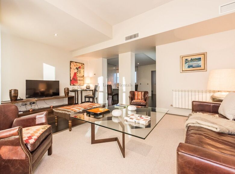 Apartamento 2 Bedrooms In Golden Mile Serrano