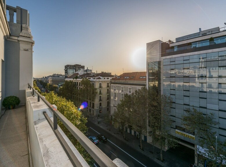 Apartamento 2 Bedrooms In Golden Mile Serrano