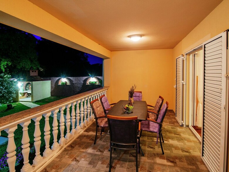 Extraordinary Private Estate With 2 Detached Houses, 2 Beautiful Infinity Pools