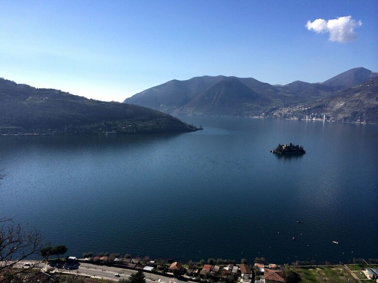 Luxurious Apartment In Marone Overlooking Lake Iseo
