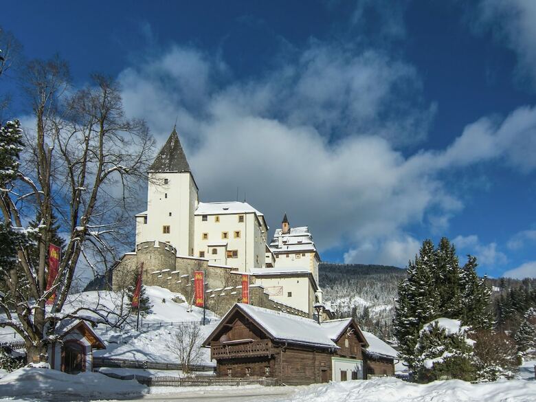 Plush Valley-view Chalet In Mauterndorf With Sauna