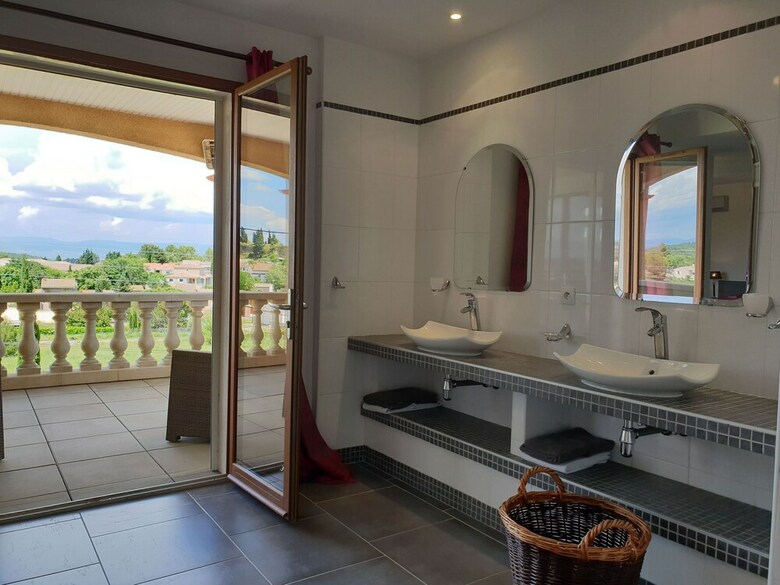 Modern Villa In Montbrun-des-corbi�res With Private Pool