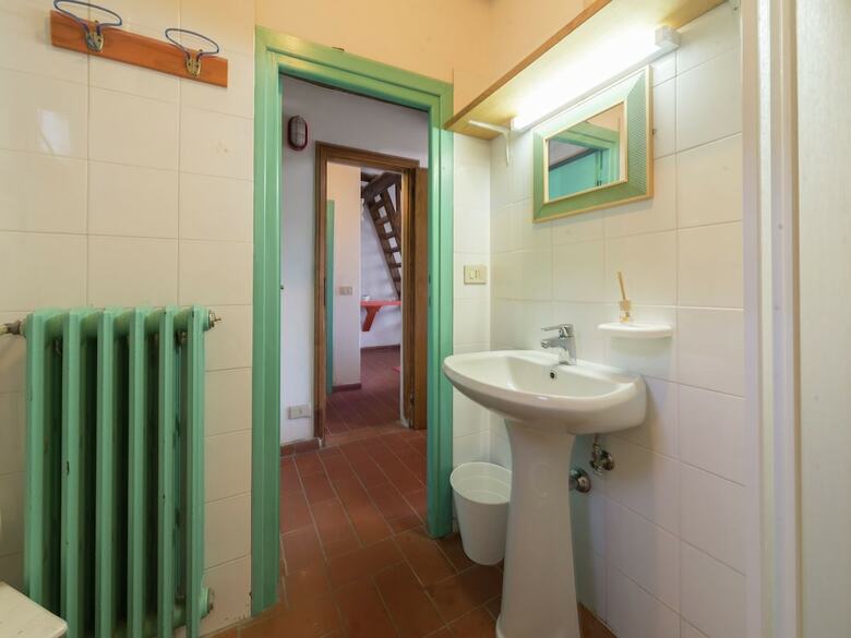 Lovely Holiday Home With Swimming Pool, Fireplace, Parking