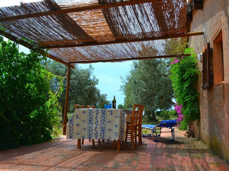 Comfy Holiday Home In Monte Argentario With Garden